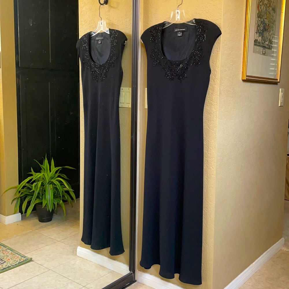 Jones of New York little black dress size 8